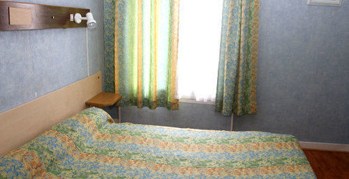 Hotel Moderne 2*